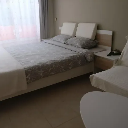 Treti Mart North Apartment